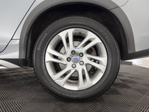 Volvo V60 Cross Country 2.0 D3 Momentum Business *LEATHER | XENON | NAVI-FULLMAP | CAMERA | TOWBAR | 178''ALU*