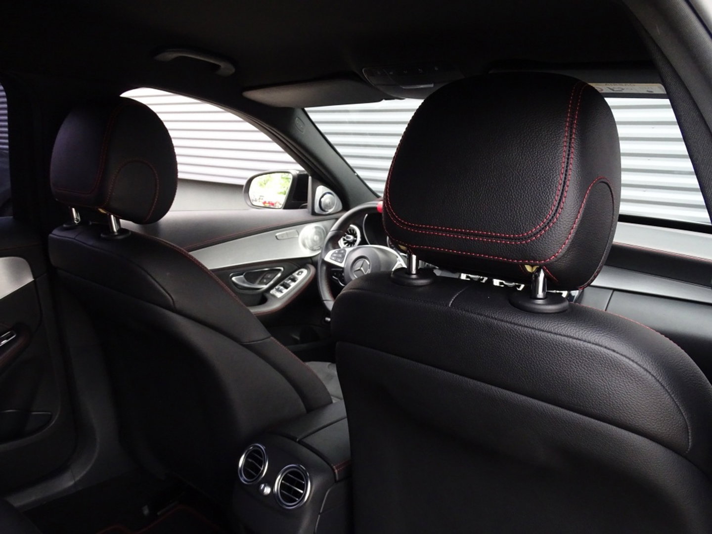 Mercedes-Benz C-Klasse Estate 450 367PK V6 AMG 4-MATIC / Burmester / Distronic / LED