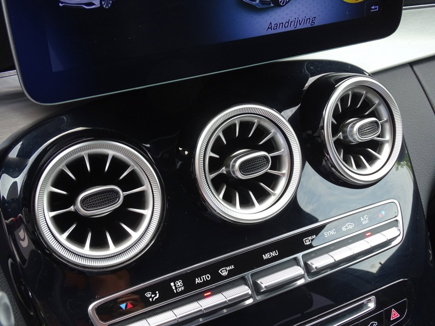 Mercedes-Benz C-Klasse Estate 450 367PK V6 AMG 4-MATIC / Burmester / Distronic / LED