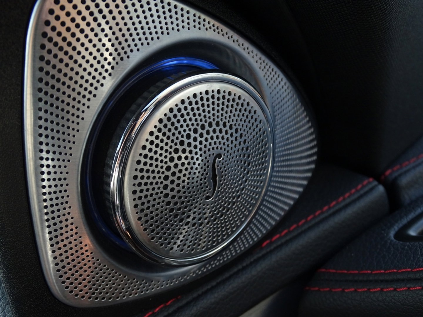 Mercedes-Benz C-Klasse Estate 450 367PK V6 AMG 4-MATIC / Burmester / Distronic / LED