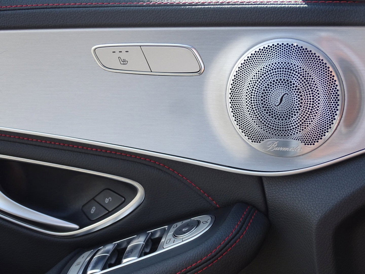 Mercedes-Benz C-Klasse Estate 450 367PK V6 AMG 4-MATIC / Burmester / Distronic / LED