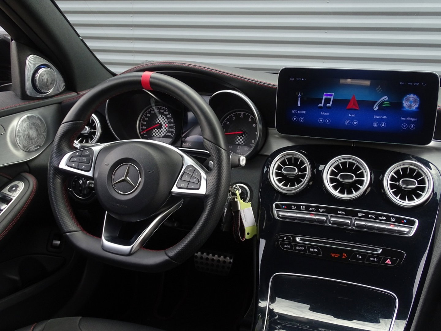 Mercedes-Benz C-Klasse Estate 450 367PK V6 AMG 4-MATIC / Burmester / Distronic / LED