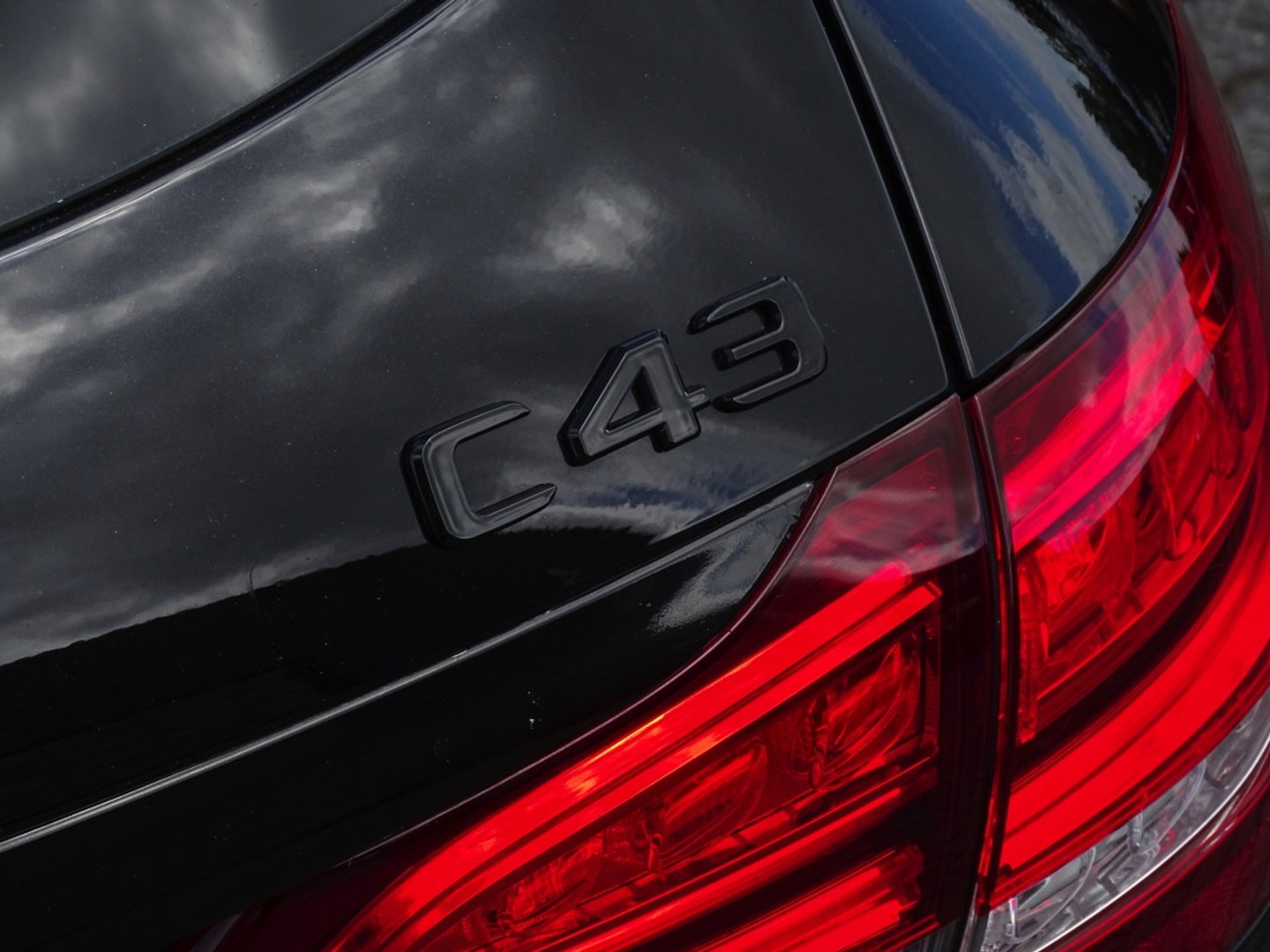 Mercedes-Benz C-Klasse Estate 450 367PK V6 AMG 4-MATIC / Burmester / Distronic / LED
