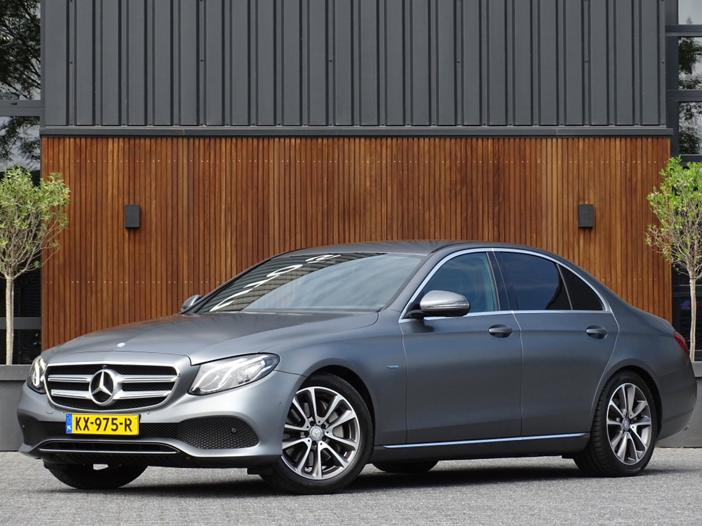 Mercedes-Benz E-Klasse 350 e 286PK / AMG Pakket / *NAP*