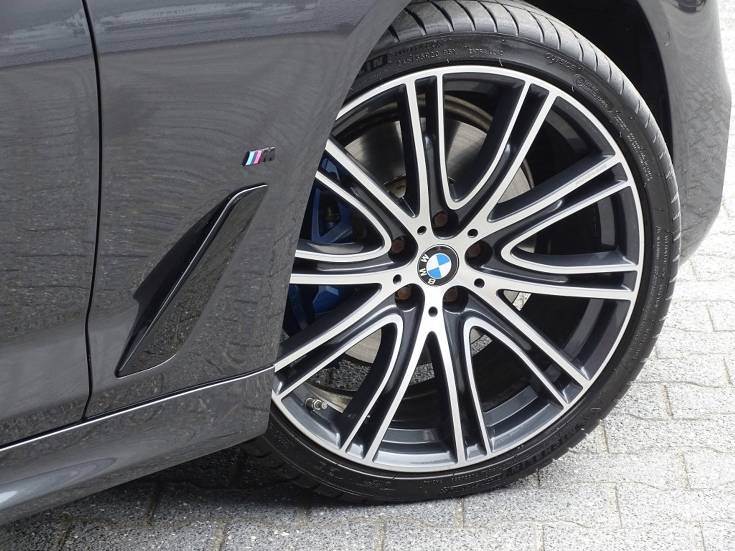 BMW 5 Serie 530e xD 292PK iPerf / H. Exe / M Individual / LED
