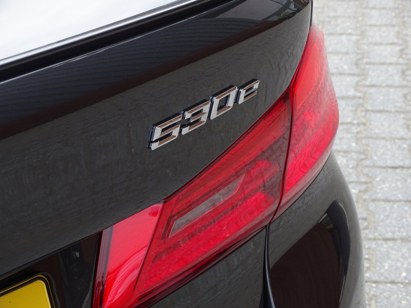 BMW 5 Serie 530e xD 292PK iPerf / H. Exe / M Individual / LED