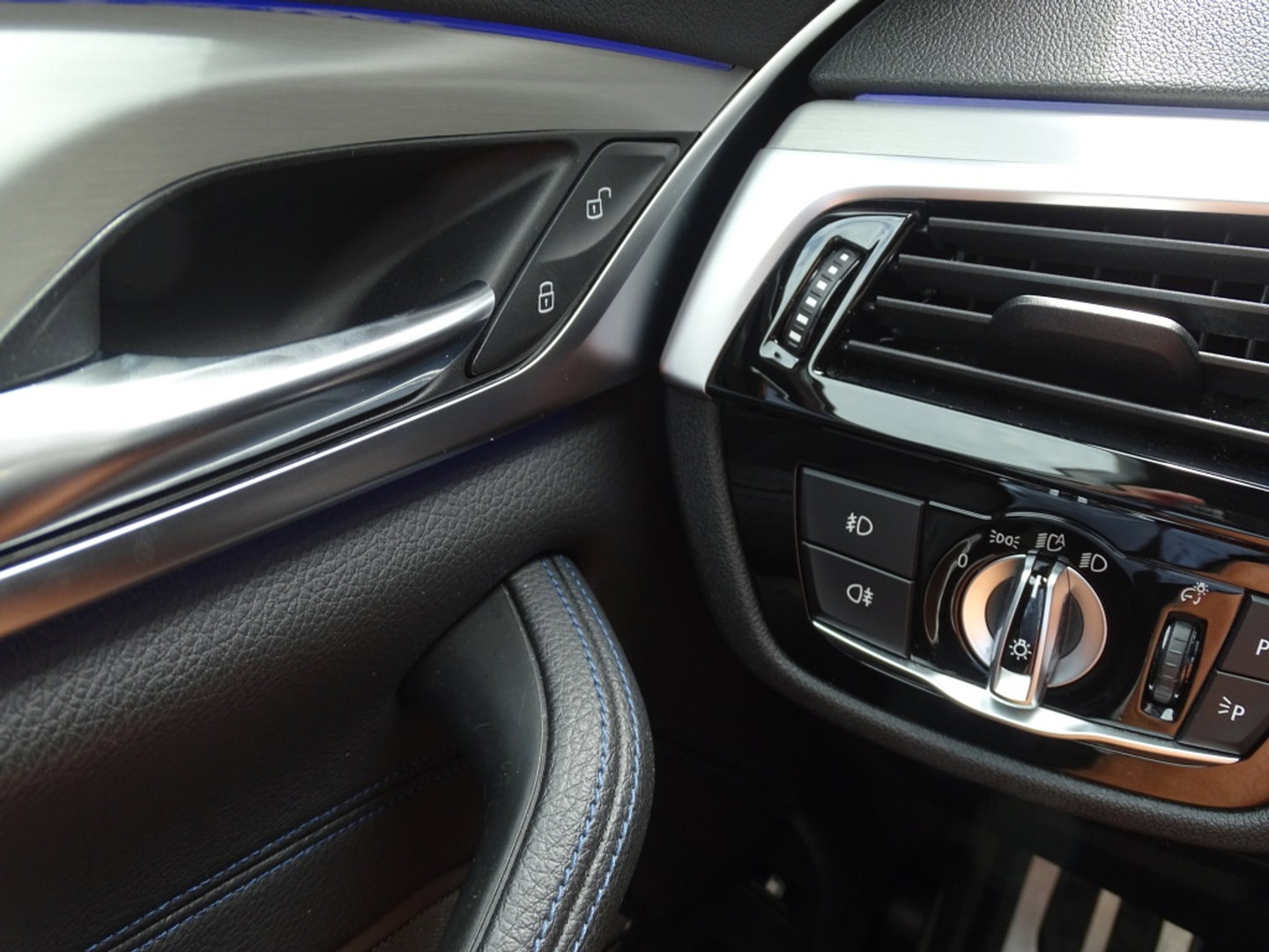BMW 5 Serie 530e xD 292PK iPerf / H. Exe / M Individual / LED