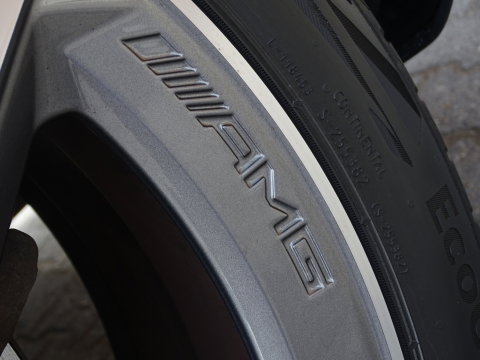 Mercedes-Benz A-Klasse 200 163PK automaat / Premium / AMG pakket / LED
