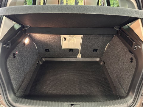 Volkswagen Tiguan 1.4 TSI Sport&Style | Airconditioning | Parkeersensoren | Trekhaak | Stop&GO | Bluetooth | Lederen Bekleding |
