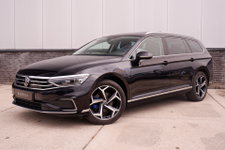 Volkswagen Passat - Variant 1.4 TSI PHEV GTE Business | Pano | Elek. Trekhaak | Head-Up | Carplay | LED | Camera | Navi