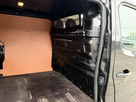 Renault Trafic 1.6 dCi T29 L2H1 145PK MARGE | CAMERA | SENSOREN | CRUISE | LMV |
