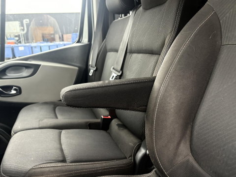 Renault Trafic 1.6 dCi T29 L2H1 145PK MARGE | CAMERA | SENSOREN | CRUISE | LMV |
