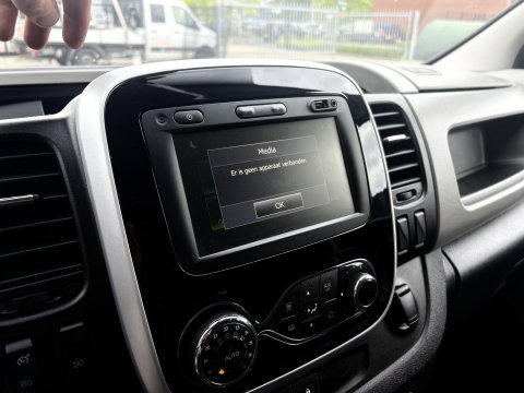 Renault Trafic 1.6 dCi T29 L2H1 145PK MARGE | CAMERA | SENSOREN | CRUISE | LMV |
