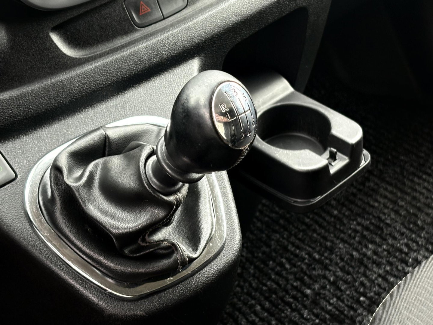 Renault Trafic 1.6 dCi T29 L2H1 145PK MARGE | CAMERA | SENSOREN | CRUISE | LMV |