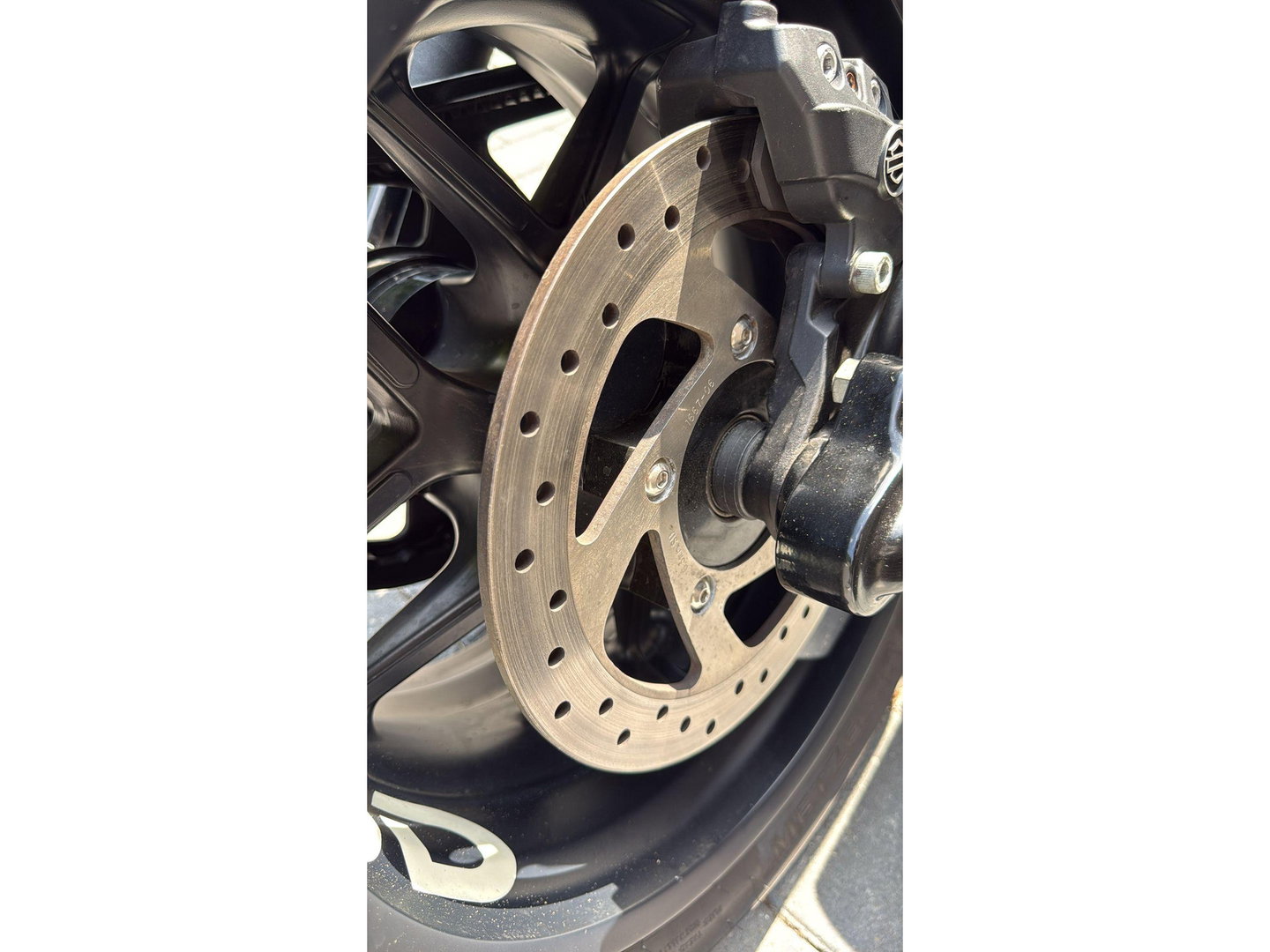 Harley Davidson VRSCF V Rod Muscle 300 Band Airride Akrapovic Full Blackout  Night Rod Custom