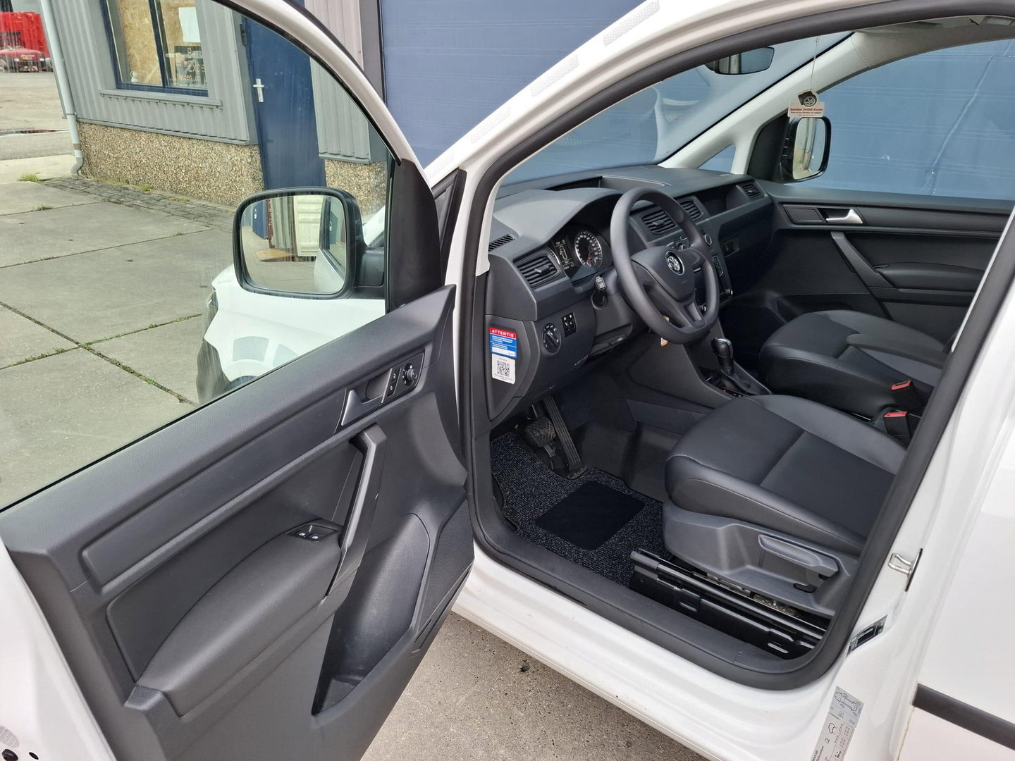 Volkswagen Caddy 2.0 TDI L2H1 BMT 4Motion Maxi Highline DUBBELE SCHUIFDEUR / AUTOMAAT / EURO 6 / 4X4 / NAVI