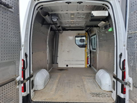 Renault Master T35 2.3 dCi L2H2 AIRCO / CRUISE CONTROLE / IMPERIAL / TREKHAAK / EURO 6