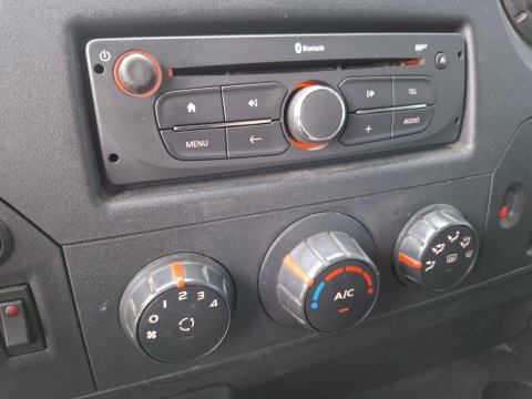 Renault Master T35 2.3 dCi L2H2 AIRCO / CRUISE CONTROLE / IMPERIAL / TREKHAAK / EURO 6