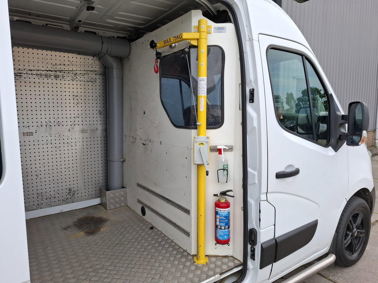 Renault Master T35 2.3 dCi L2H2 AIRCO / CRUISE CONTROLE / IMPERIAL / TREKHAAK / EURO 6