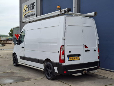 Renault Master T35 2.3 dCi L2H2 AIRCO / CRUISE CONTROLE / IMPERIAL / TREKHAAK / EURO 6