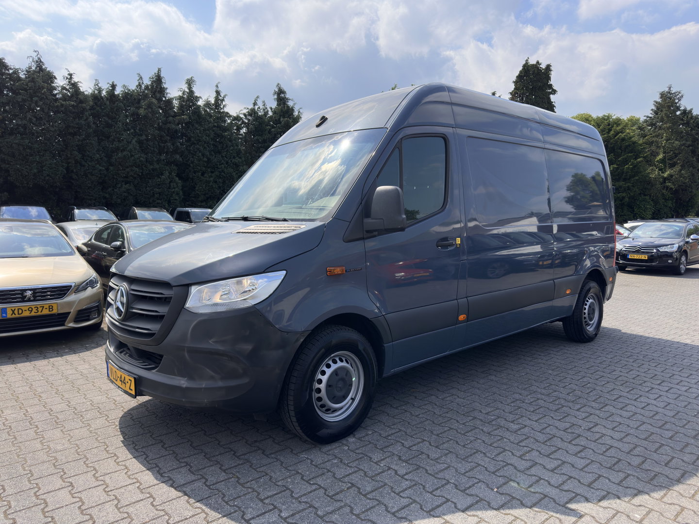 Mercedes-Benz eSprinter (INCL. BTW) *AUT | CLIMATE CONTROL | ELECTRIC WINDOWS | CAMERA | 16 INCH*