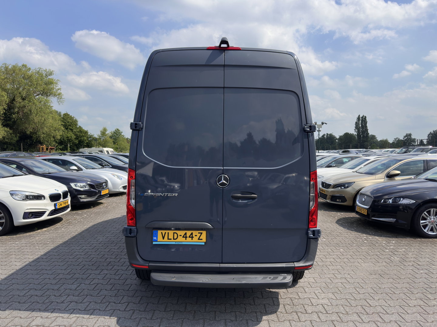 Mercedes-Benz eSprinter L2 H2 {SoH-100%} Aut. *ECC | KEYLESS | CAMERA | RADIO | HEATED-SEAT | CCS-FASTLOADER*