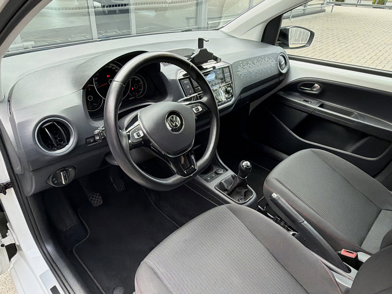 Volkswagen up!