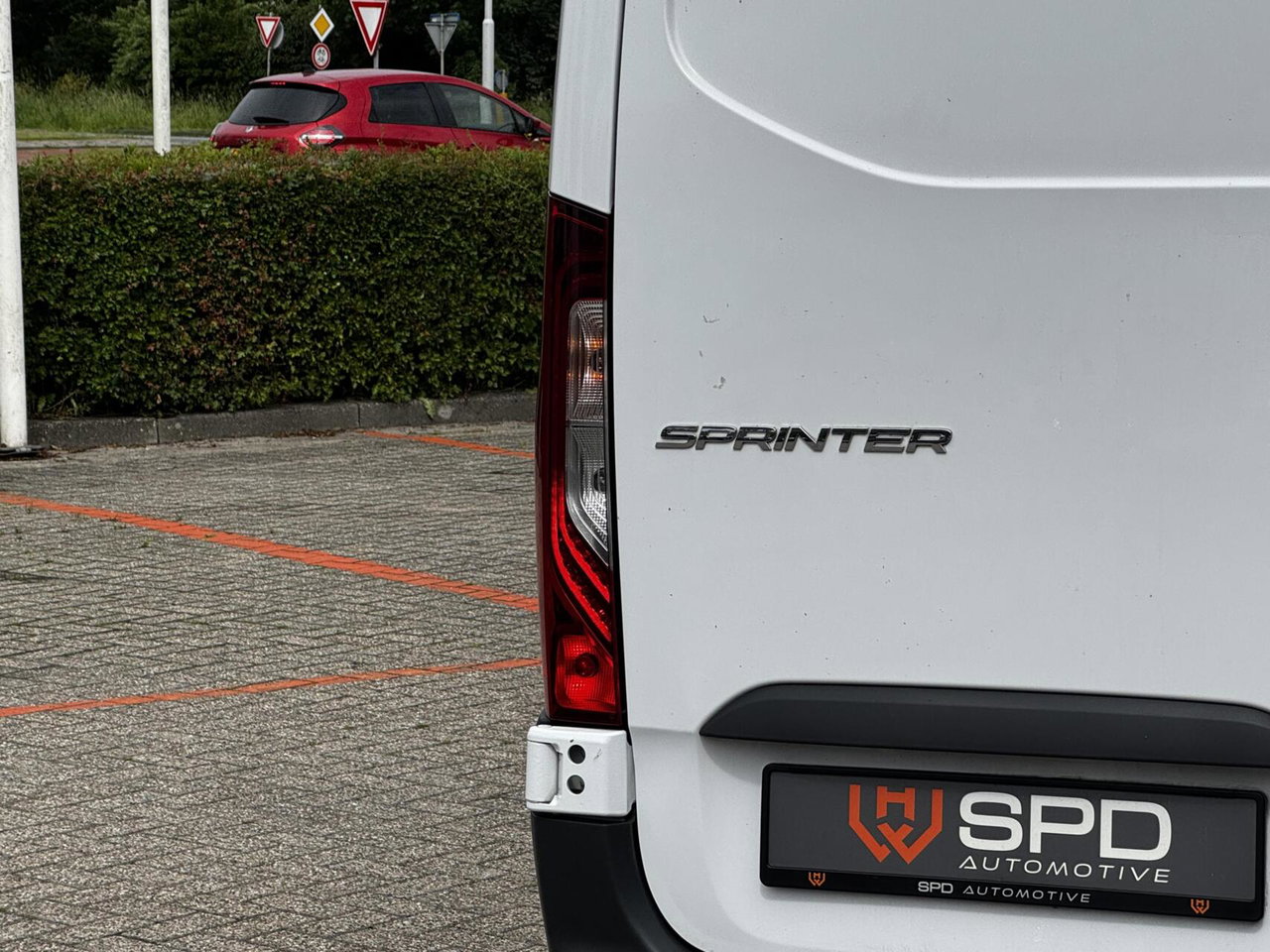 Mercedes-Benz Sprinter