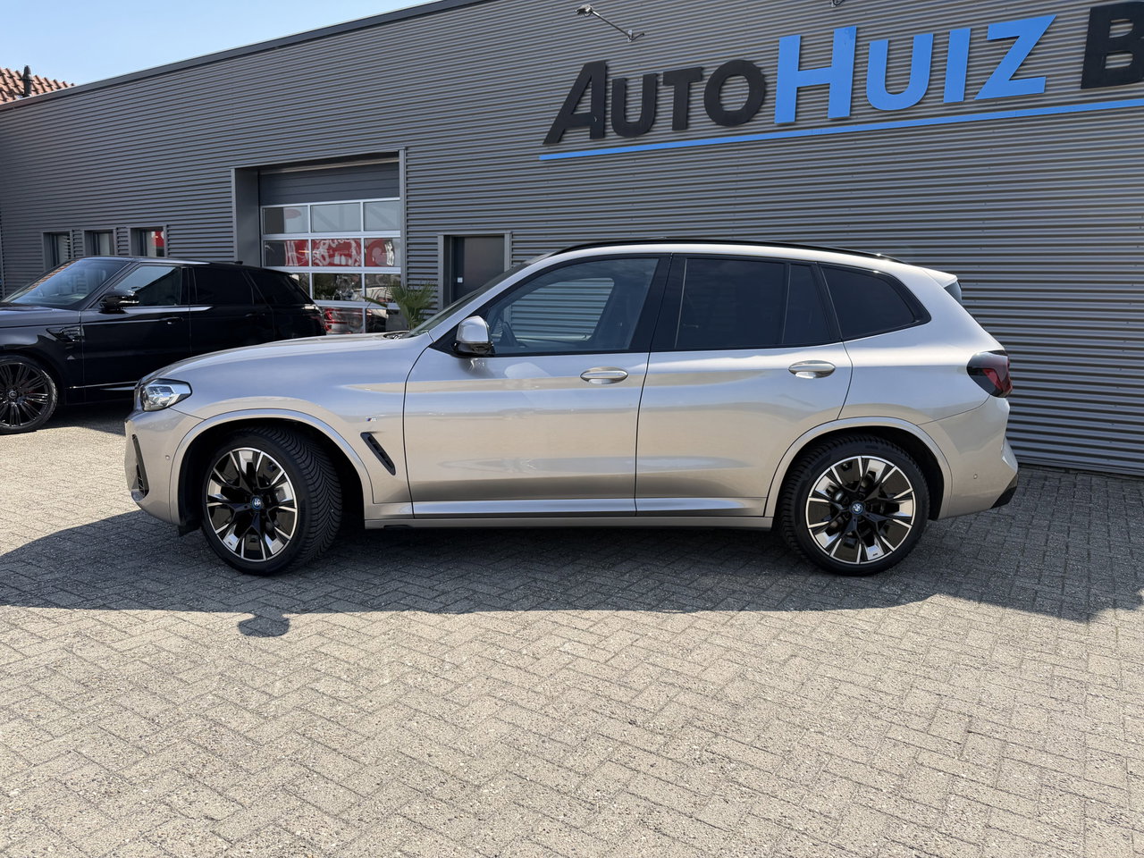 BMW iX3