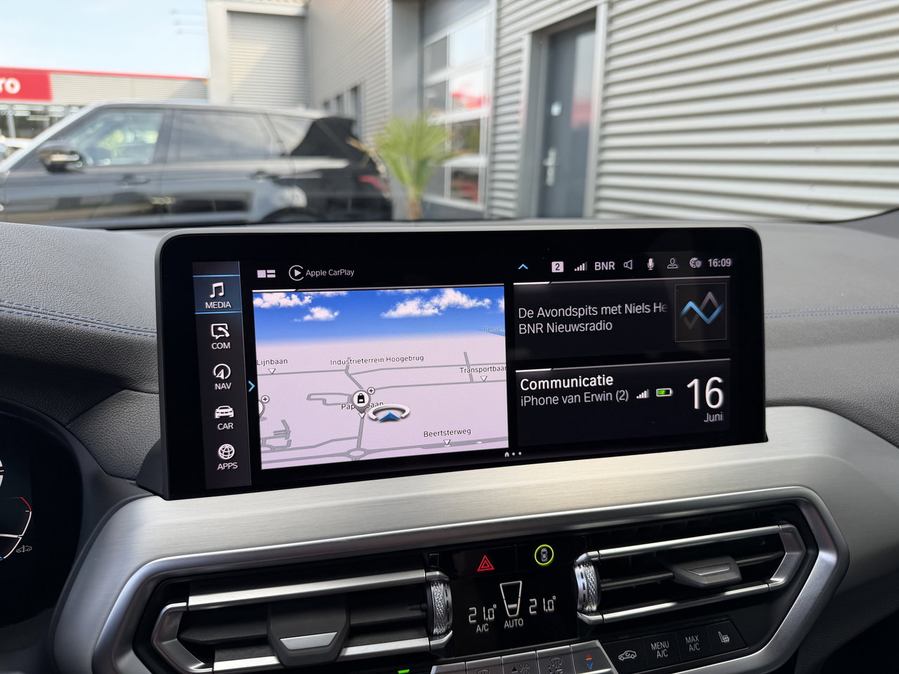 BMW iX3