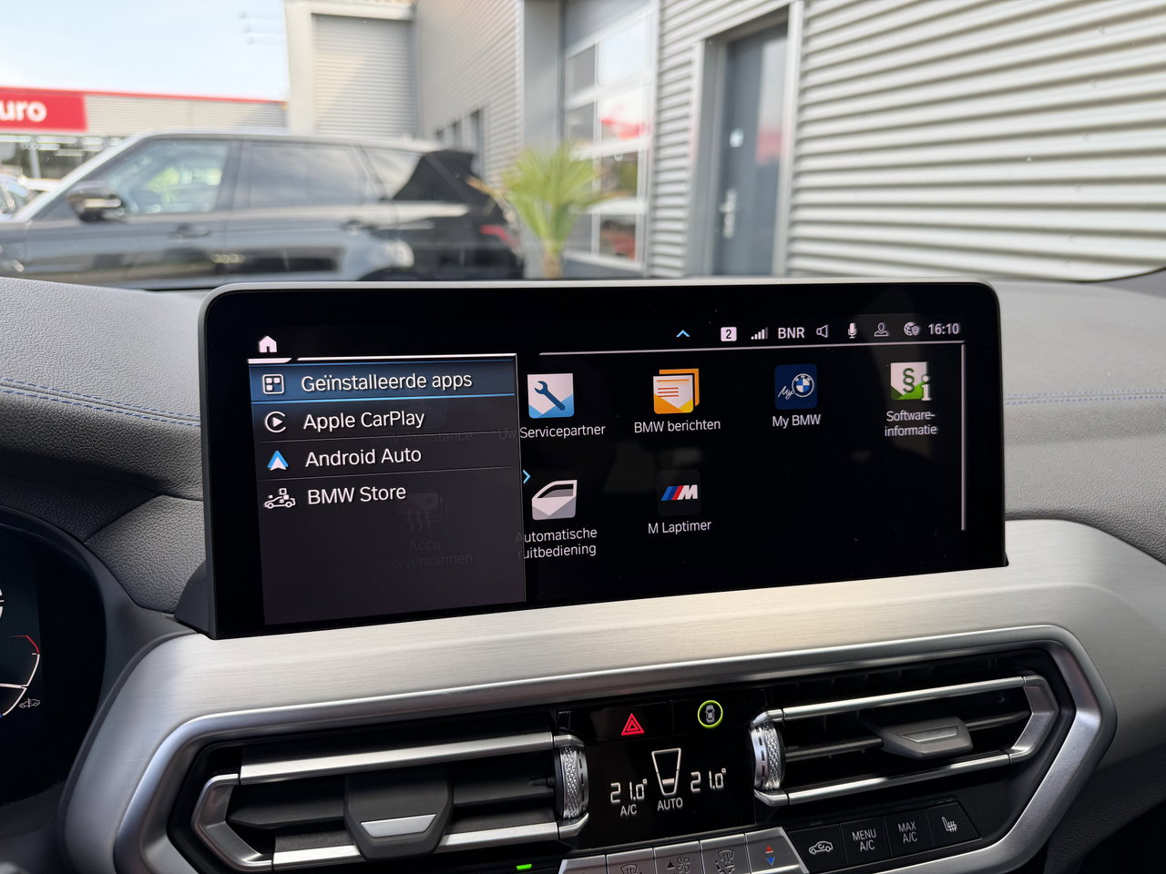 BMW iX3