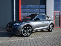 Audi Q5 - 55 TFSI e S-Line Quattro Competition Luchtvering | Massage | Memory | B&O | 360 | Electric Seats | Carplay | Digital Dash | Afgevlakt Stuur | Dodehoek Detectie | Adaptive Cruise | Lane Assist | Alcantara | Trekhaak | Matrix Led