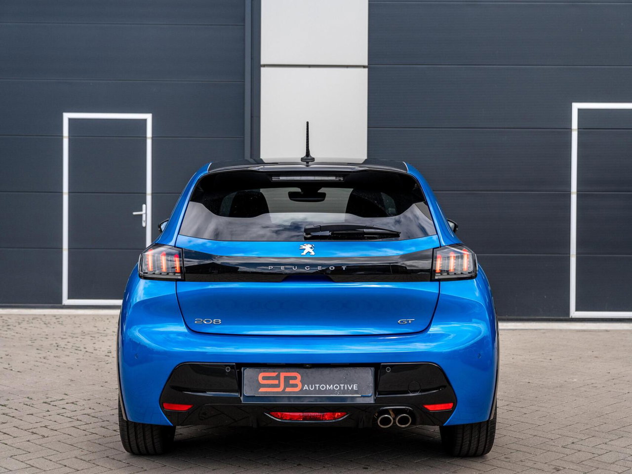 Peugeot 208