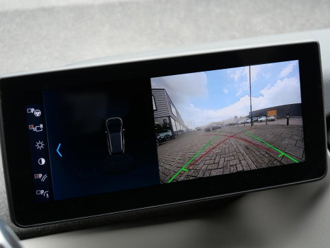 BMW i3 42kWh/ WARMTEPOMP/ CAMERA/ PDC V+A/ DAB/ SOH 87%