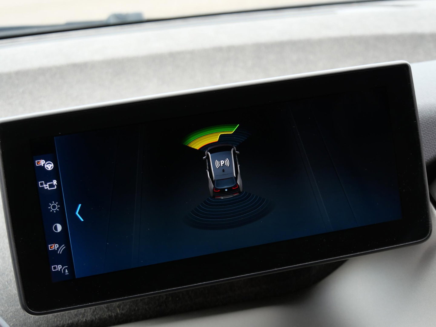 BMW i3 42kWh/ WARMTEPOMP/ CAMERA/ PDC V+A/ DAB/ SOH 87%