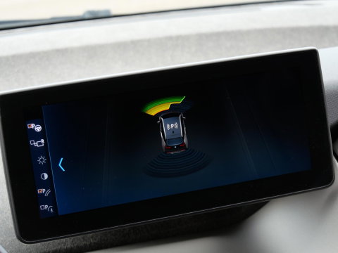 BMW i3 42kWh/ WARMTEPOMP/ CAMERA/ PDC V+A/ DAB/ SOH 87%