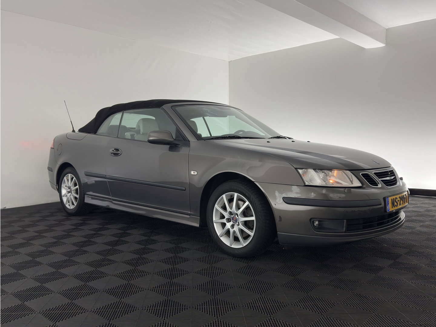 Saab 9-3 Cabrio 1.9 TiD Vector Aut. *LEATHER |  NAVI-FULLMAP | XENON | ECC | PDC | CRUISE | HEATED-COMFORTSEATS | TOWBAR | 16''ALU*