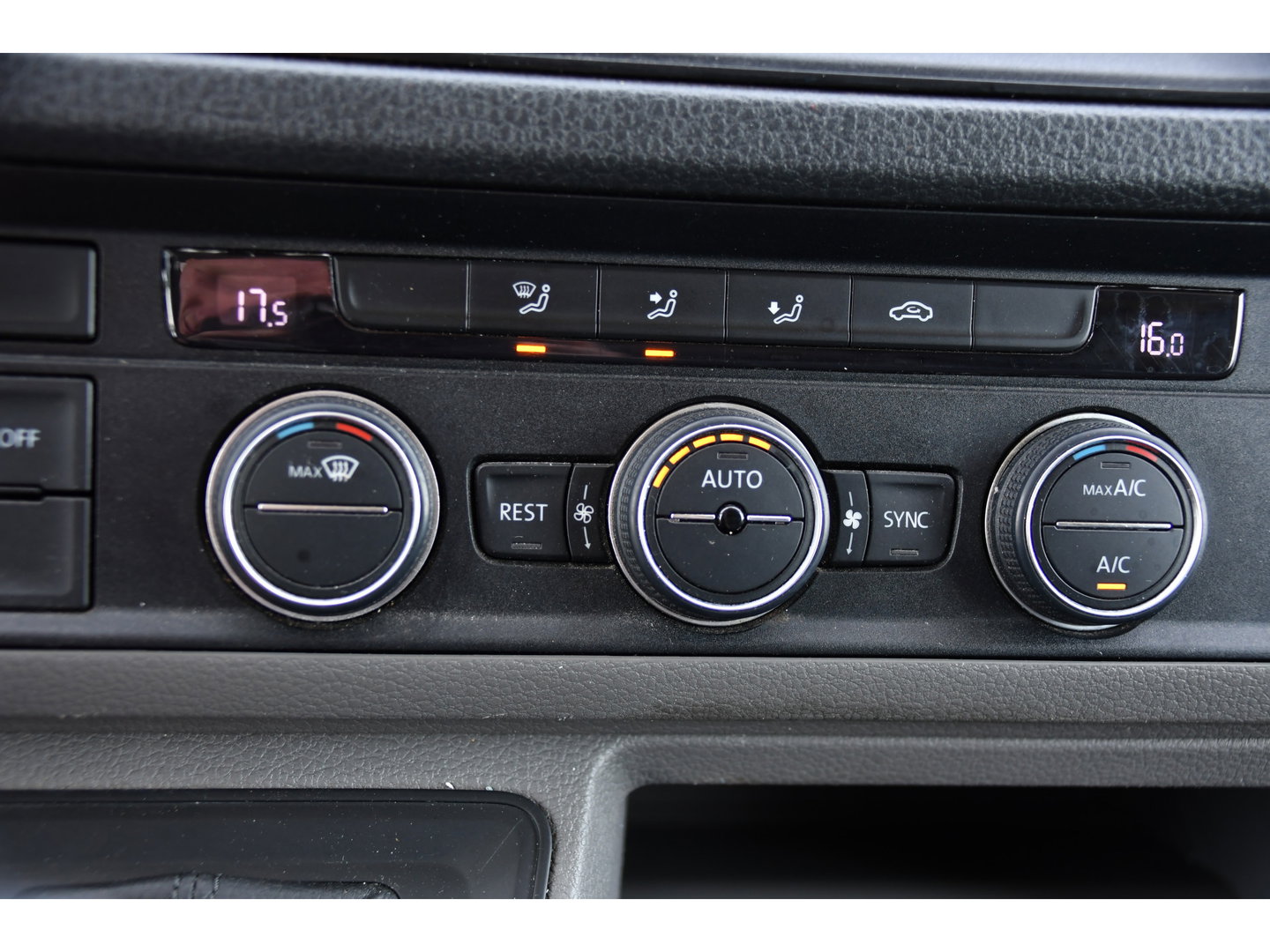 MAN TGE 3.180 35 2.0 L4H3 PB Edition Cruise, Camera, Carplay, 177pk, LED, Clima, Trekhaak, Automaat, Sensoren, Geveerde stoel, Uniek!