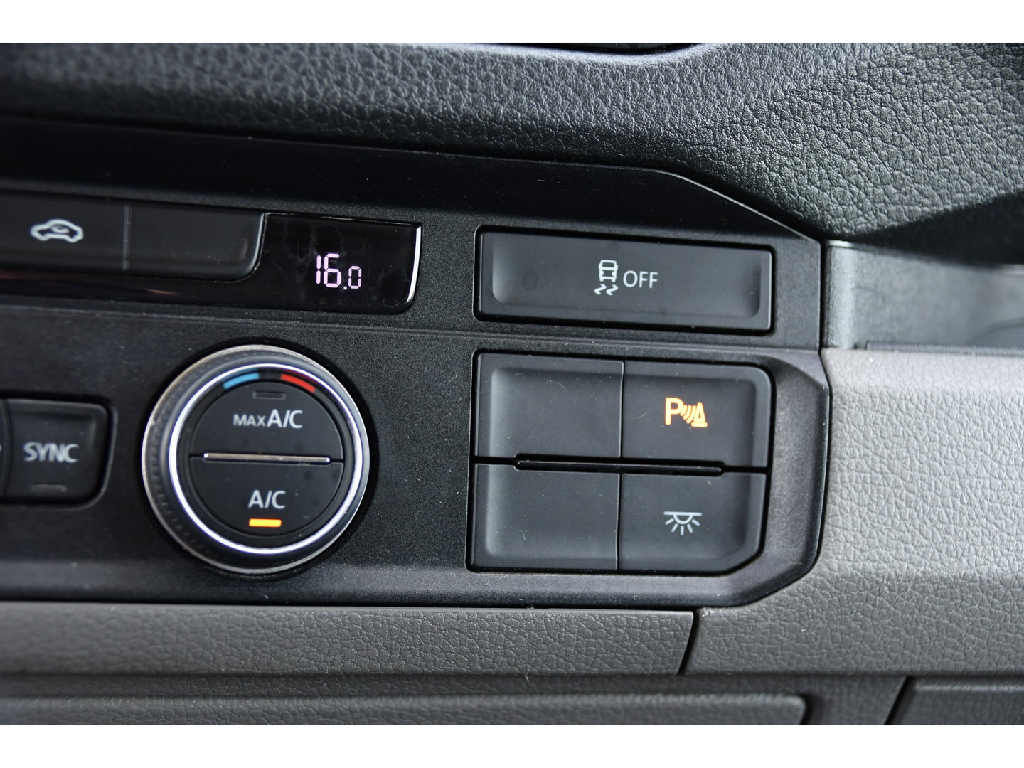MAN TGE 3.180 35 2.0 L4H3 PB Edition Cruise, Camera, Carplay, 177pk, LED, Clima, Trekhaak, Automaat, Sensoren, Geveerde stoel, Uniek!