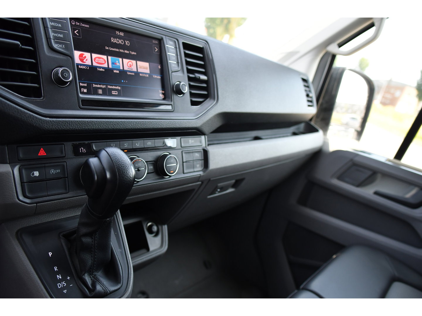 MAN TGE 3.180 35 2.0 L4H3 PB Edition Cruise, Camera, Carplay, 177pk, LED, Clima, Trekhaak, Automaat, Sensoren, Geveerde stoel, Uniek!