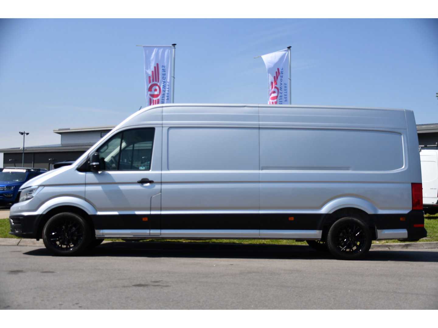 MAN TGE 3.180 35 2.0 L4H3 PB Edition Cruise, Camera, Carplay, 177pk, LED, Clima, Trekhaak, Automaat, Sensoren, Geveerde stoel, Uniek!