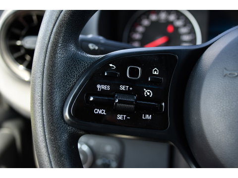 Mercedes-Benz Sprinter 319 V6 3.0 CDI L2H2 PB Edition Camera, Cruise, Carplay, 190pk, Automaat, LED, Trekhaak, Dodehoek, Sensoren, NAVI, Uniek!