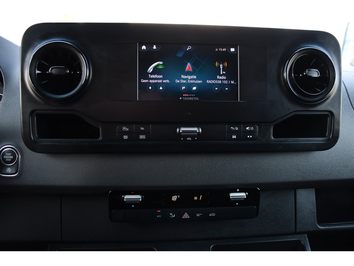 Mercedes-Benz Sprinter 319 V6 3.0 CDI L2H2 PB Edition Camera, Cruise, Carplay, 190pk, Automaat, LED, Trekhaak, Dodehoek, Sensoren, NAVI, Uniek!