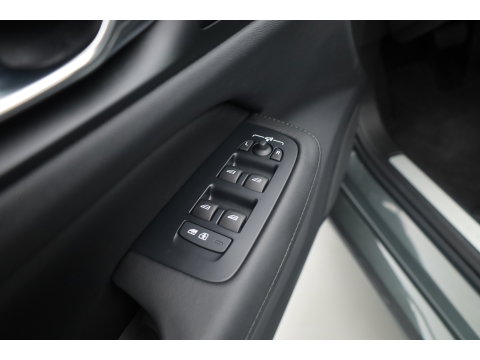 Volvo V60 2.0 T6 Plug-in hybrid AWD Plus Dark | SOH 101.9% | Forest Lake | Pano | Head-Up | Harman Kardon | 360cam | Pilot Assist | Stoel-Stuurverw.