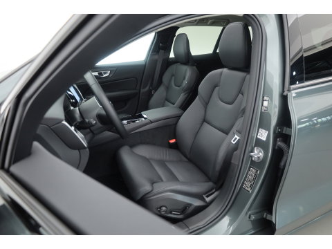 Volvo V60 2.0 T6 Plug-in hybrid AWD Plus Dark | SOH 101.9% | Forest Lake | Pano | Head-Up | Harman Kardon | 360cam | Pilot Assist | Stoel-Stuurverw.