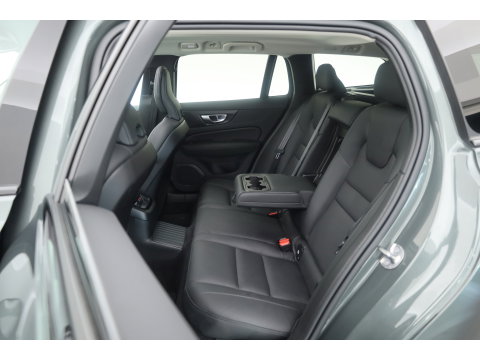 Volvo V60 2.0 T6 Plug-in hybrid AWD Plus Dark | SOH 101.9% | Forest Lake | Pano | Head-Up | Harman Kardon | 360cam | Pilot Assist | Stoel-Stuurverw.