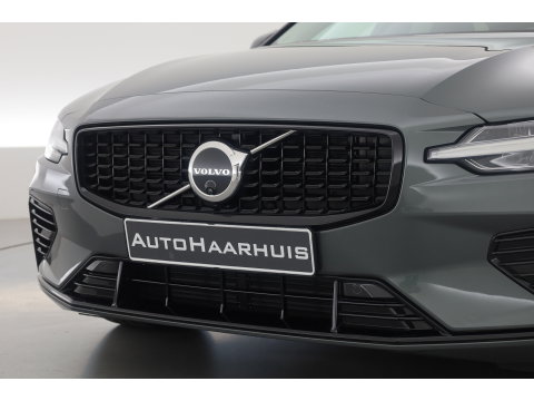 Volvo V60 2.0 T6 Plug-in hybrid AWD Plus Dark | SOH 101.9% | Forest Lake | Pano | Head-Up | Harman Kardon | 360cam | Pilot Assist | Stoel-Stuurverw.