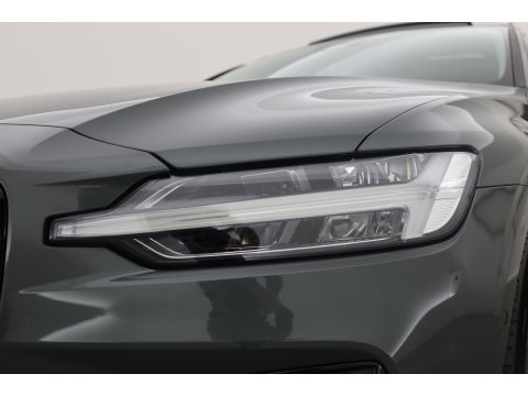 Volvo V60 2.0 T6 Plug-in hybrid AWD Plus Dark | SOH 101.9% | Forest Lake | Pano | Head-Up | Harman Kardon | 360cam | Pilot Assist | Stoel-Stuurverw.