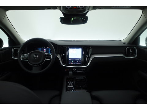Volvo V60 2.0 T6 Plug-in hybrid AWD Plus Dark | SOH 101.9% | Forest Lake | Pano | Head-Up | Harman Kardon | 360cam | Pilot Assist | Stoel-Stuurverw.