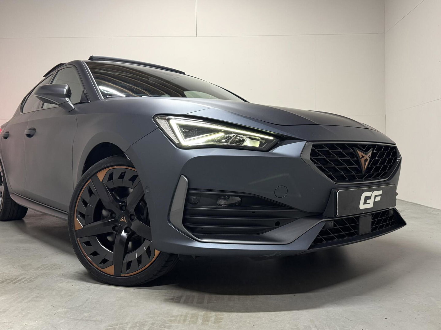 CUPRA Leon 1.4 e-Hybrid VZ Copper Edition Pano Memory Sfeer